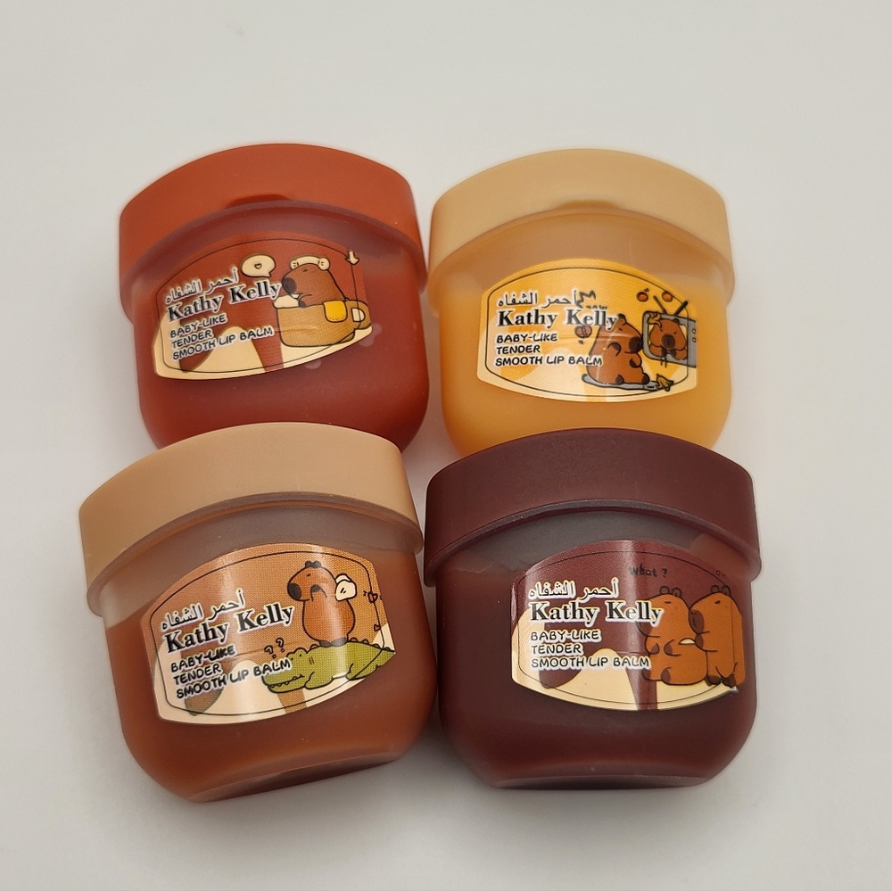 CAPYBARA 4-Pack Lip Balm NEW
